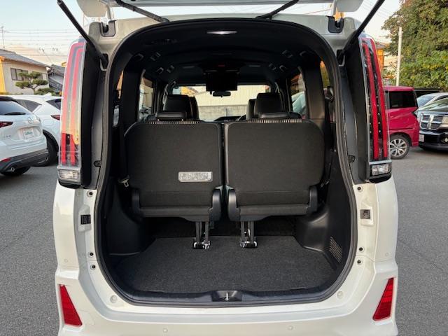 ノア Ｓｉ　ダブルバイビーＩＩ　１０インチナビ　フルセグ　Ｂｌｕｅｔｏｏｔｈ　バックカメラ　フリップダウンモニター　両側パワースライドドア　ドライブレコーダー　クルーズコントロール　ビルトイン２．０ＥＴＣ　フロアーマット（29枚目）