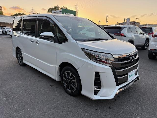 ノア Ｓｉ　ダブルバイビーＩＩ　１０インチナビ　フルセグ　Ｂｌｕｅｔｏｏｔｈ　バックカメラ　フリップダウンモニター　両側パワースライドドア　ドライブレコーダー　クルーズコントロール　ビルトイン２．０ＥＴＣ　フロアーマット（32枚目）