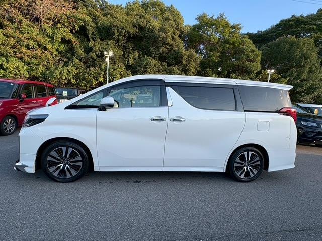 アルファード ２．５Ｓ　Ｃパッケージ　ＡＬＰＩＮＥ１１インチナビ　フルセグ　Ｂｌｕｅｔｏｏｔｈ　バックカメラ　ＡＬＰＩＮＥフリップダウンモニター　本革レザーシート　後席シートヒータ　サンルーフ　ＡＣ１００Ｖ　デジタルインナーミラー　ＢＳＭ（38枚目）