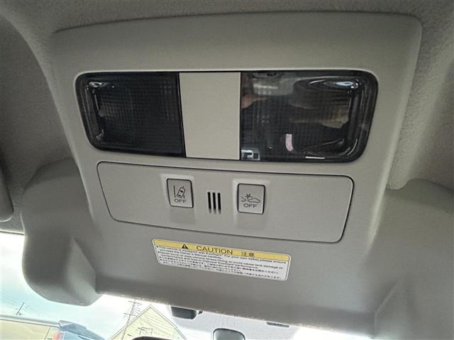 気になる車はすぐにお問い合わせください！画面右側の００６６から始まる無料ダイヤルからお問い合わせ下さい！専門スタッフがお車のご質問にお答えいたします！