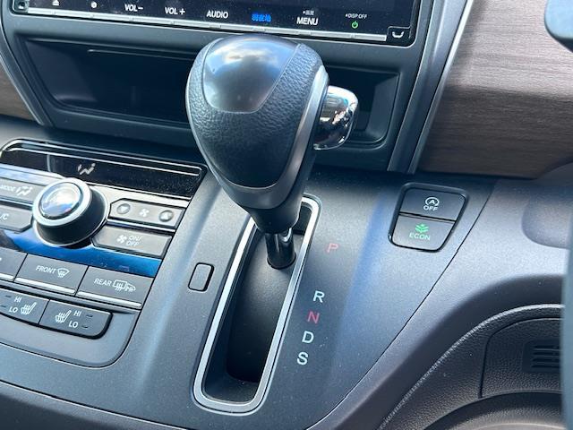 フリード G・ホンダセンシング 純正9インチナビ フルセグ Bluetooth バックカメラ フリップダウンモニター 両側パワースライドドア シートヒーター レーダークルーズコントロール LEDヘッドライト ETC ドラレコ(10枚目)