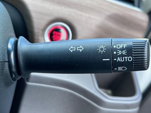 フリード G・ホンダセンシング 純正9インチナビ フルセグ Bluetooth バックカメラ フリップダウンモニター 両側パワースライドドア シートヒーター レーダークルーズコントロール LEDヘッドライト ETC ドラレコ(22枚目)