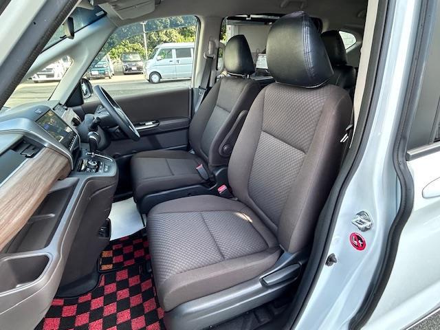 フリード G・ホンダセンシング 純正9インチナビ フルセグ Bluetooth バックカメラ フリップダウンモニター 両側パワースライドドア シートヒーター レーダークルーズコントロール LEDヘッドライト ETC ドラレコ(23枚目)