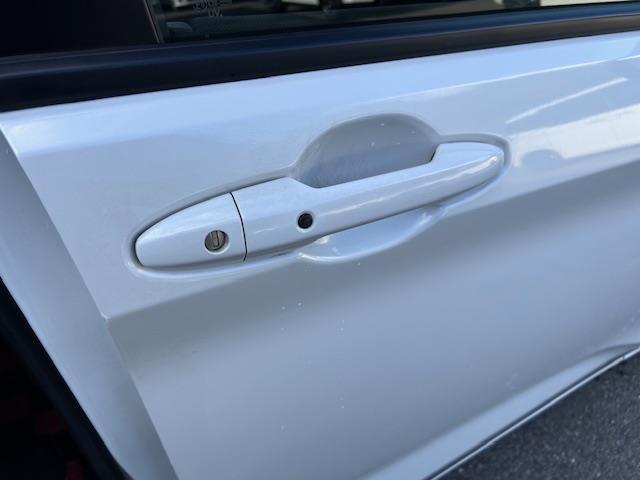 フリード G・ホンダセンシング 純正9インチナビ フルセグ Bluetooth バックカメラ フリップダウンモニター 両側パワースライドドア シートヒーター レーダークルーズコントロール LEDヘッドライト ETC ドラレコ(27枚目)