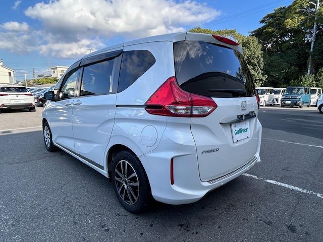 フリード G・ホンダセンシング 純正9インチナビ フルセグ Bluetooth バックカメラ フリップダウンモニター 両側パワースライドドア シートヒーター レーダークルーズコントロール LEDヘッドライト ETC ドラレコ(41枚目)