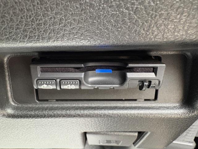 スペーシアカスタム ハイブリッドXS 社外ナビ 全方位モニター フルセグ DVD 両側パワースライドドア ヘッドアップディスプレイ シートヒーター デュアルセンサーブレーキ ビルトインETC ハーフレザーシート LEDヘッドライト(12枚目)