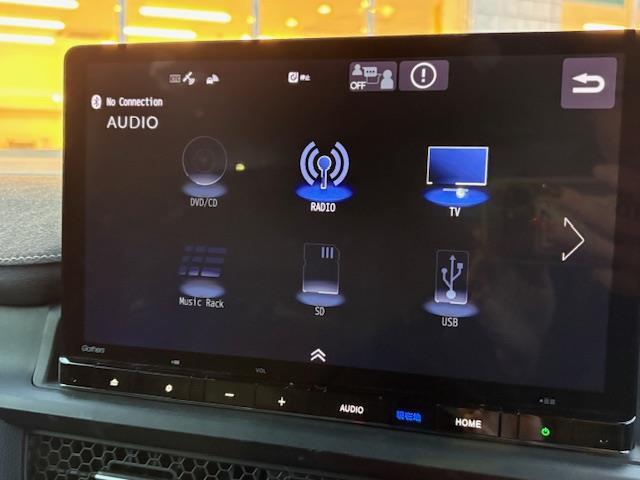 ステップワゴン e:HEVスパーダ プレミアムライン 純正15.6型フリップダウンモニター 純正11.4型ナビ 全方位カメラ BSM ホンダセンシング 電動リアゲート 両側パワースライドドア ドラレコ 前/後席シートヒーター ETC オットマンチェア(6枚目)