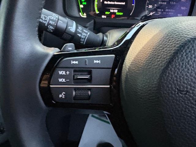 ステップワゴン e:HEVスパーダ プレミアムライン 純正15.6型フリップダウンモニター 純正11.4型ナビ 全方位カメラ BSM ホンダセンシング 電動リアゲート 両側パワースライドドア ドラレコ 前/後席シートヒーター ETC オットマンチェア(11枚目)