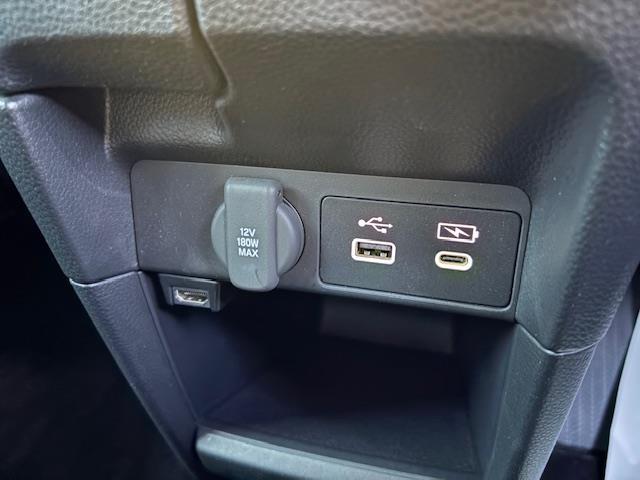 ステップワゴン e:HEVスパーダ プレミアムライン 純正15.6型フリップダウンモニター 純正11.4型ナビ 全方位カメラ BSM ホンダセンシング 電動リアゲート 両側パワースライドドア ドラレコ 前/後席シートヒーター ETC オットマンチェア(15枚目)