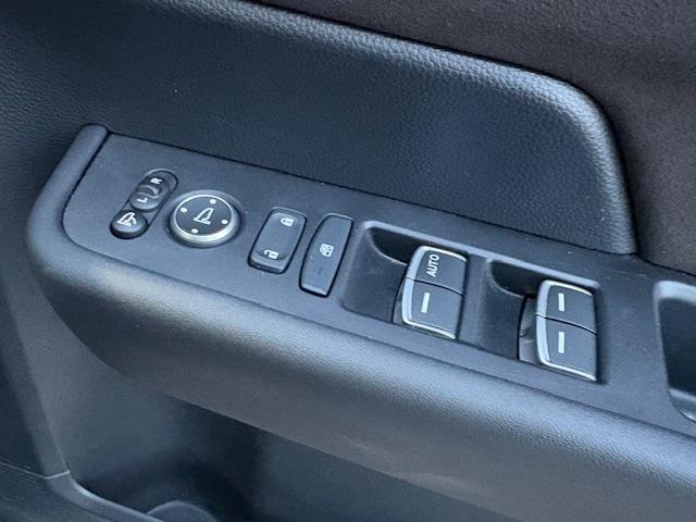 ステップワゴン e:HEVスパーダ プレミアムライン 純正15.6型フリップダウンモニター 純正11.4型ナビ 全方位カメラ BSM ホンダセンシング 電動リアゲート 両側パワースライドドア ドラレコ 前/後席シートヒーター ETC オットマンチェア(20枚目)