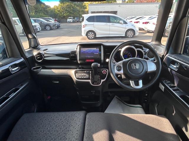 Ｎ－ＢＯＸ Ｇ・Ｌパッケージ　純正ナビ　バックカメラ　ＴＶ　片側パワースライドドア　ＨＩＤヘッドライト　ＥＴＣ　ステアリングスイッチ　オートライト　純正アルミホイール　プッシュスタート　スマートキー　アイドリングストップ（42枚目）