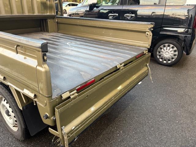 ハイゼットトラック ジャンボ　ワンオーナー　社外ミュージックプレイヤー　ＵＳＢ入力端子　純正ＬＥＤライト　フロントフォグランプ　純正フロアマット　ＥＴＣ　スペアキー１本　取扱説明書　保証書（34枚目）