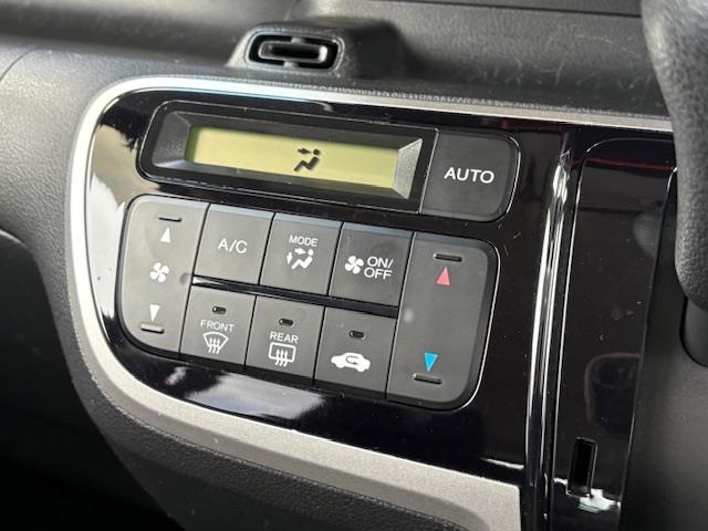 Ｎ－ＢＯＸ Ｇ　ＳＳパッケージ　ＳＤナビ　フルセグ　Ｂｌｕｅｔｏｏｔｈ　両側パワースライドドア　バックカメラ　衝突被害軽減システム　横滑り防止装置　社外ＡＷ　社外フロアマット　スペアキー１本　取扱説明書　保証書（7枚目）