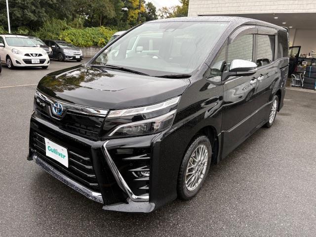 ヴォクシー ハイブリッドＺＳ　煌ＩＩＩ　フリップダウンモニター　純正１０型ナビ　フルセグ　バックカメラ　両側パワースライドドア　トヨタセーフティセンス　シートヒーター　ハーフレザーシート　ビルトインＥＴＣ　ＬＥＤヘッドライト　スマートキー（35枚目）