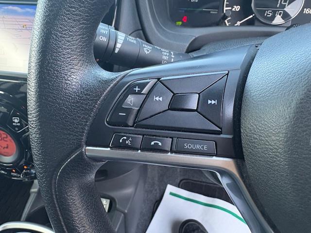 ノート e-パワー X 純正ナビ フルセグ Bluetooth エマージェンシーブレーキ 車線逸脱警報 LEDヘッドライト プッシュスタート スマートキー×2 オートライト オートエアコン レーダー探知機(8枚目)