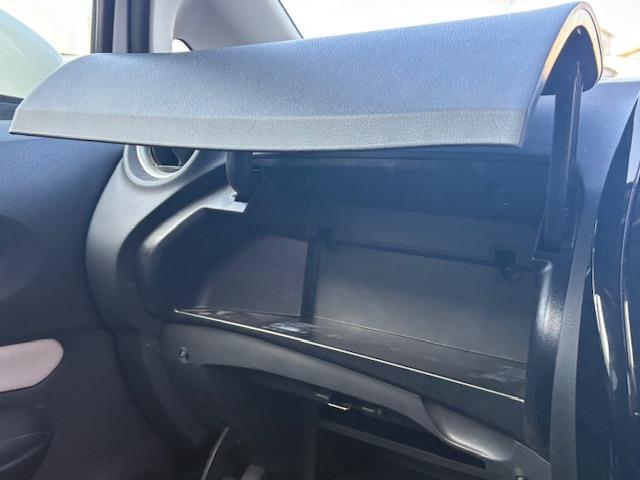 ノート e-パワー X 純正ナビ フルセグ Bluetooth エマージェンシーブレーキ 車線逸脱警報 LEDヘッドライト プッシュスタート スマートキー×2 オートライト オートエアコン レーダー探知機(18枚目)