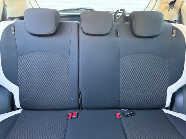 ノート e-パワー X 純正ナビ フルセグ Bluetooth エマージェンシーブレーキ 車線逸脱警報 LEDヘッドライト プッシュスタート スマートキー×2 オートライト オートエアコン レーダー探知機(28枚目)