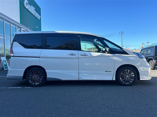 セレナ 　９型ＳＤナビ　フルセグ　Ｂｌｕｅｔｏｏｔｈ　後席モニター　プロパイロット　両側パワースライドドア　バックカメラ　衝突被害軽減システム　レーンキープアシスト　横滑り防止装置　オートマチックハイビーム（21枚目）