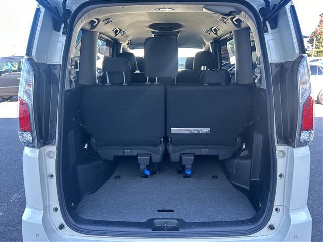 セレナ 　９型ＳＤナビ　フルセグ　Ｂｌｕｅｔｏｏｔｈ　後席モニター　プロパイロット　両側パワースライドドア　バックカメラ　衝突被害軽減システム　レーンキープアシスト　横滑り防止装置　オートマチックハイビーム（28枚目）