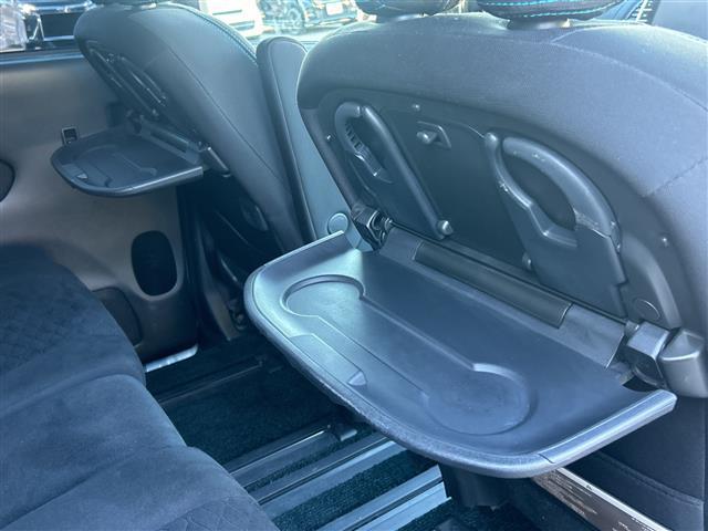 セレナ 　９型ＳＤナビ　フルセグ　Ｂｌｕｅｔｏｏｔｈ　後席モニター　プロパイロット　両側パワースライドドア　バックカメラ　衝突被害軽減システム　レーンキープアシスト　横滑り防止装置　オートマチックハイビーム（34枚目）