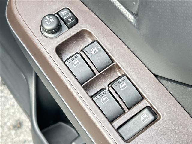 ルーミー G S ナビ フルセグ Bluetooth バックカメラ 両側パワースライドドア 前後ドライブレコーダー シートヒーター クルーズコントロール ETC フロアーマット オートライト(25枚目)