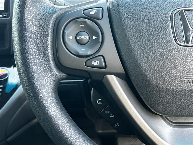 フリードハイブリッド ハイブリッド・Gブラックスタイル 9インチナビ フルセグ Bluetooth バックカメラ 両側パワースライドドア シートヒーター レーダークルーズコントロール 前後ドライブレコーダー ETC フロアーマット サイドバイザー(10枚目)