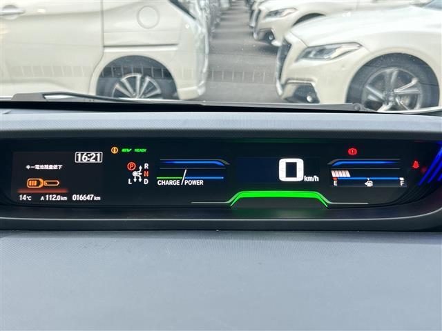 フリードハイブリッド ハイブリッド・Gブラックスタイル 9インチナビ フルセグ Bluetooth バックカメラ 両側パワースライドドア シートヒーター レーダークルーズコントロール 前後ドライブレコーダー ETC フロアーマット サイドバイザー(13枚目)