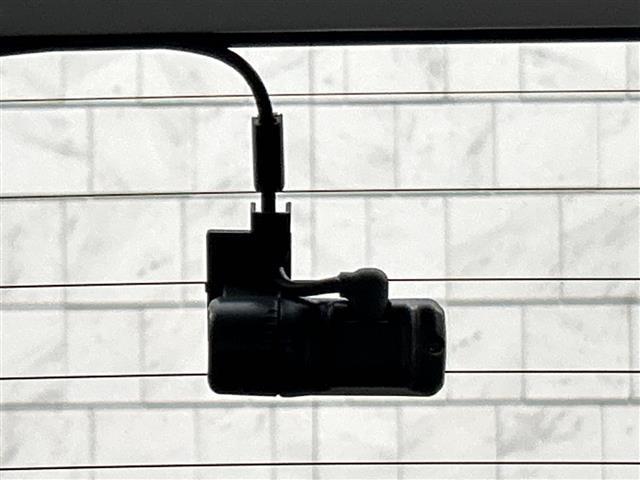 フリードハイブリッド ハイブリッド・Gブラックスタイル 9インチナビ フルセグ Bluetooth バックカメラ 両側パワースライドドア シートヒーター レーダークルーズコントロール 前後ドライブレコーダー ETC フロアーマット サイドバイザー(18枚目)