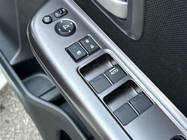 フリードハイブリッド ハイブリッド・Gブラックスタイル 9インチナビ フルセグ Bluetooth バックカメラ 両側パワースライドドア シートヒーター レーダークルーズコントロール 前後ドライブレコーダー ETC フロアーマット サイドバイザー(22枚目)