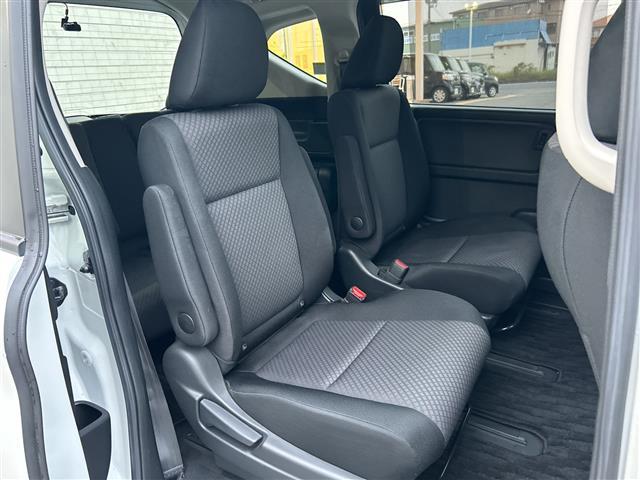 フリードハイブリッド ハイブリッド・Gブラックスタイル 9インチナビ フルセグ Bluetooth バックカメラ 両側パワースライドドア シートヒーター レーダークルーズコントロール 前後ドライブレコーダー ETC フロアーマット サイドバイザー(27枚目)