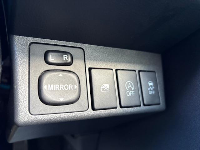 コペン ローブ オープンカー 社外ナビ バックカメラ フルセグ ドライブレコーダー シートヒーター ハーフレザーシート 革巻きステアリング ステアリングスイッチ LEDヘッドライト プッシュスタート スマートキー(7枚目)