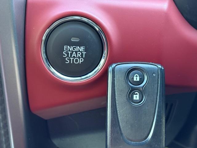 コペン ローブ オープンカー 社外ナビ バックカメラ フルセグ ドライブレコーダー シートヒーター ハーフレザーシート 革巻きステアリング ステアリングスイッチ LEDヘッドライト プッシュスタート スマートキー(8枚目)