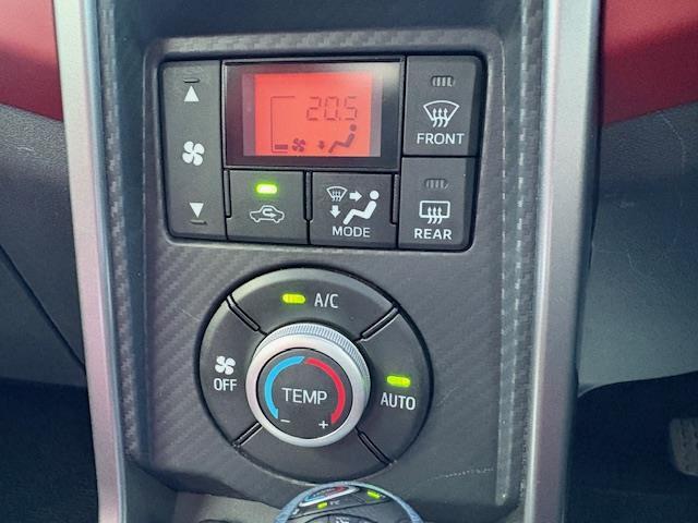 コペン ローブ オープンカー 社外ナビ バックカメラ フルセグ ドライブレコーダー シートヒーター ハーフレザーシート 革巻きステアリング ステアリングスイッチ LEDヘッドライト プッシュスタート スマートキー(14枚目)