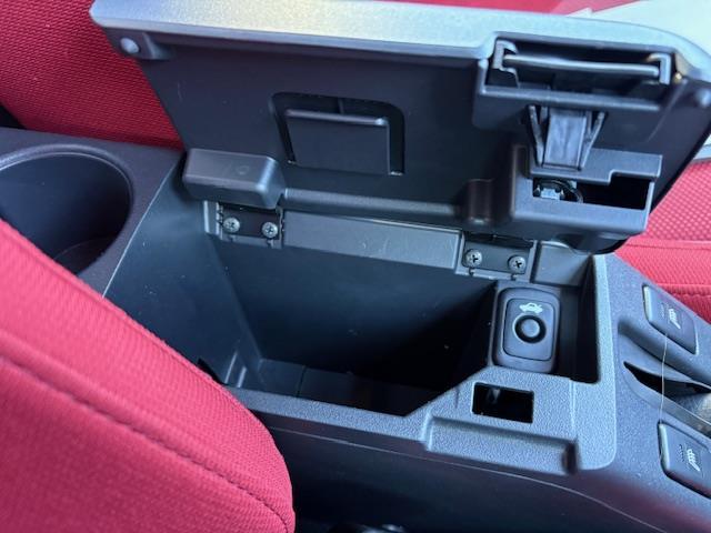 コペン ローブ オープンカー 社外ナビ バックカメラ フルセグ ドライブレコーダー シートヒーター ハーフレザーシート 革巻きステアリング ステアリングスイッチ LEDヘッドライト プッシュスタート スマートキー(22枚目)