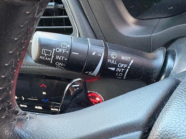 ヴェゼル ハイブリッド 純正ナビ フルセグ Bluetooth バックカメラ ドライブレコーダー ビルトインETC パドルシフト 電子パーキング スマートキー×2 純正アルミホイール LEDヘッドライト カーテンエアバック(12枚目)