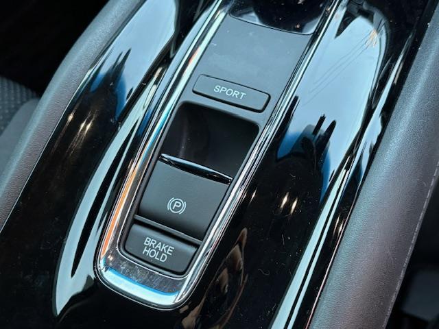 ヴェゼル ハイブリッド 純正ナビ フルセグ Bluetooth バックカメラ ドライブレコーダー ビルトインETC パドルシフト 電子パーキング スマートキー×2 純正アルミホイール LEDヘッドライト カーテンエアバック(15枚目)