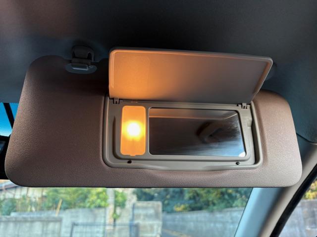 ヴェゼル ハイブリッド 純正ナビ フルセグ Bluetooth バックカメラ ドライブレコーダー ビルトインETC パドルシフト 電子パーキング スマートキー×2 純正アルミホイール LEDヘッドライト カーテンエアバック(23枚目)