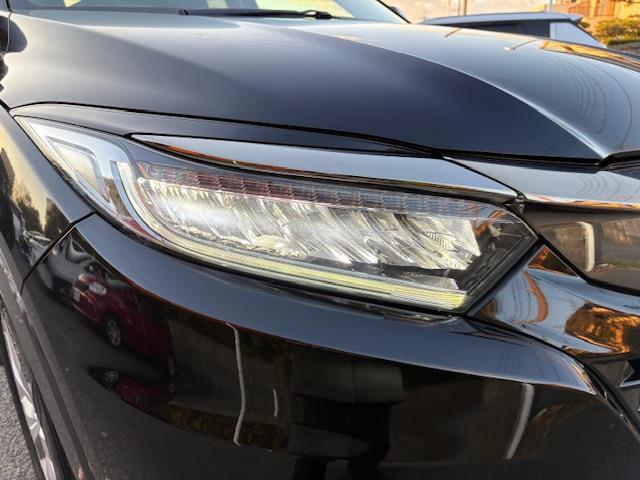 ヴェゼル ハイブリッド 純正ナビ フルセグ Bluetooth バックカメラ ドライブレコーダー ビルトインETC パドルシフト 電子パーキング スマートキー×2 純正アルミホイール LEDヘッドライト カーテンエアバック(34枚目)