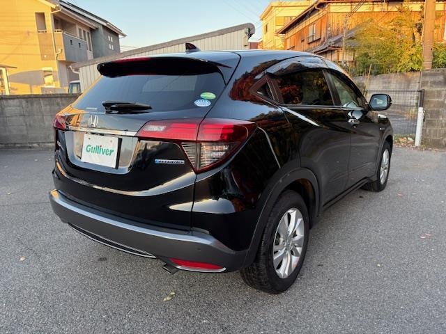 ヴェゼル ハイブリッド 純正ナビ フルセグ Bluetooth バックカメラ ドライブレコーダー ビルトインETC パドルシフト 電子パーキング スマートキー×2 純正アルミホイール LEDヘッドライト カーテンエアバック(41枚目)