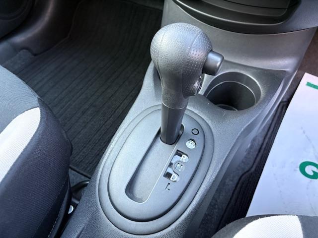 ノート X Vセレクション 純正ナビ フルセグ Bluetooth バックカメラ エマージェンシーブレーキ 車線逸脱警報 ソナー 横滑り防止装置 ステアリングスイッチ アイドリングストップ プッシュスタート スマートキー(13枚目)