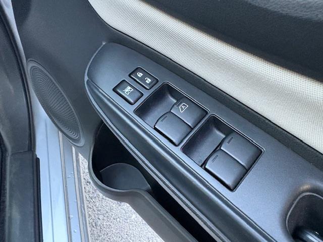 ノート X Vセレクション 純正ナビ フルセグ Bluetooth バックカメラ エマージェンシーブレーキ 車線逸脱警報 ソナー 横滑り防止装置 ステアリングスイッチ アイドリングストップ プッシュスタート スマートキー(15枚目)