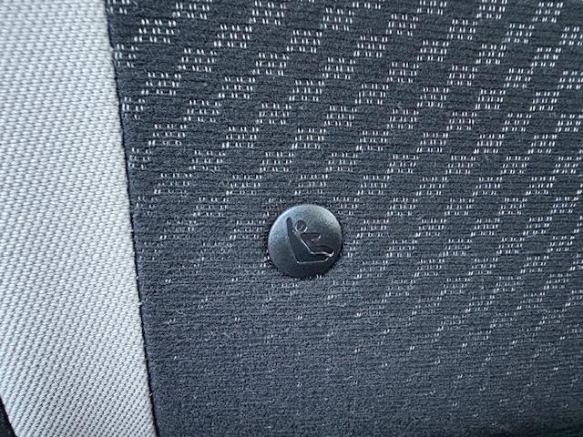 ノート X Vセレクション 純正ナビ フルセグ Bluetooth バックカメラ エマージェンシーブレーキ 車線逸脱警報 ソナー 横滑り防止装置 ステアリングスイッチ アイドリングストップ プッシュスタート スマートキー(20枚目)