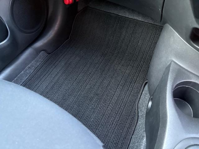 ノート X Vセレクション 純正ナビ フルセグ Bluetooth バックカメラ エマージェンシーブレーキ 車線逸脱警報 ソナー 横滑り防止装置 ステアリングスイッチ アイドリングストップ プッシュスタート スマートキー(23枚目)