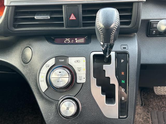 シエンタ ハイブリッドＧ　クエロ　９インチナビ　フルセグ　Ｂｌｕｅｔｏｏｔｈ　全方位カメラ　フリップダウンモニター　両側パワースライドドア　衝突被害軽減システム　レーンキープアシスト　ＥＴＣ　ＬＥＤヘッドライト　ドラレコ（20枚目）