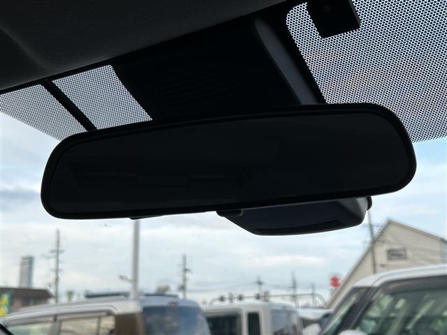 シエンタ ハイブリッドＧ　クエロ　９インチナビ　フルセグ　Ｂｌｕｅｔｏｏｔｈ　全方位カメラ　フリップダウンモニター　両側パワースライドドア　衝突被害軽減システム　レーンキープアシスト　ＥＴＣ　ＬＥＤヘッドライト　ドラレコ（21枚目）