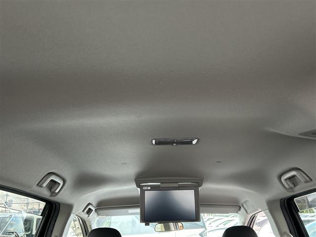 シエンタ ハイブリッドＧ　クエロ　９インチナビ　フルセグ　Ｂｌｕｅｔｏｏｔｈ　全方位カメラ　フリップダウンモニター　両側パワースライドドア　衝突被害軽減システム　レーンキープアシスト　ＥＴＣ　ＬＥＤヘッドライト　ドラレコ（30枚目）