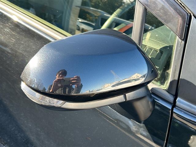 シエンタ ハイブリッドＧ　クエロ　９インチナビ　フルセグ　Ｂｌｕｅｔｏｏｔｈ　全方位カメラ　フリップダウンモニター　両側パワースライドドア　衝突被害軽減システム　レーンキープアシスト　ＥＴＣ　ＬＥＤヘッドライト　ドラレコ（32枚目）