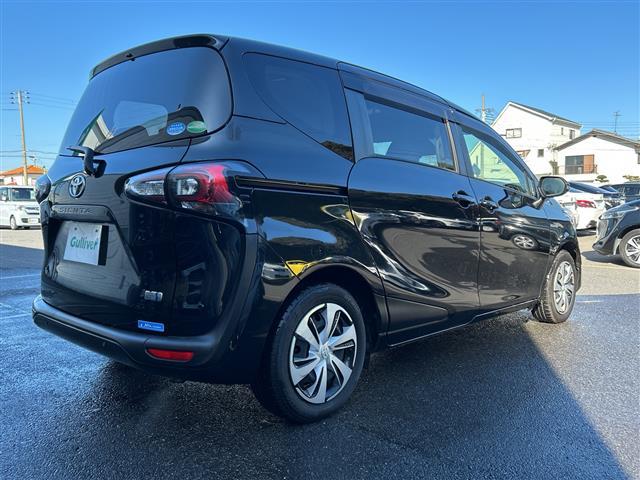 シエンタ ハイブリッドＧ　クエロ　９インチナビ　フルセグ　Ｂｌｕｅｔｏｏｔｈ　全方位カメラ　フリップダウンモニター　両側パワースライドドア　衝突被害軽減システム　レーンキープアシスト　ＥＴＣ　ＬＥＤヘッドライト　ドラレコ（41枚目）