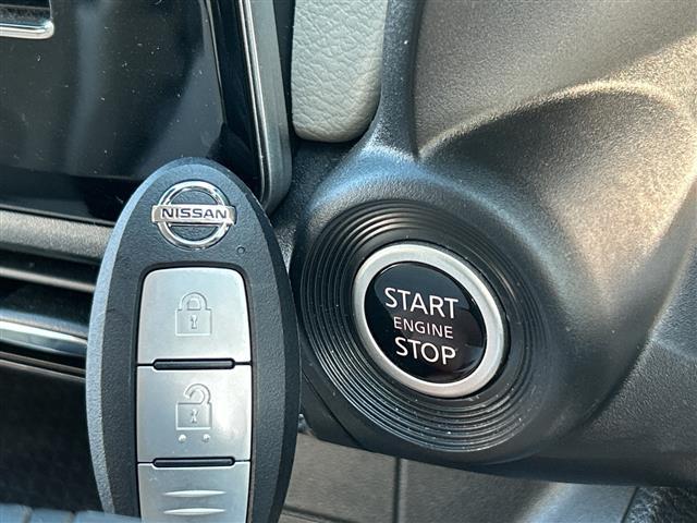 デイズ Ｘ　純正ナビ　衝突被害軽減システム　レーンキープアシスト　横滑り防止装置　盗難防止装置　コーナーセンサー　アイドリングストップ　ＥＴＣ　オートライト　純正フロアマット　純正アルミホイール　スペアキー（41枚目）