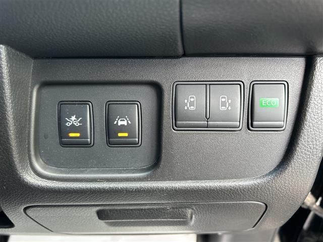 セレナ ハイウェイスター　Ｖセレ＋ＳａｆｔｙＩＩ　８インチナビ　フリップダウンモニター　全方位カメラ　フルセグ　両側パワースライドドア　Ｂｌｕｅｔｏｏｔｈ　衝突軽減システム　レーンキープアシスト　ＥＴＣ　ＬＥＤヘッドライト　フロアマット　スペアキー（14枚目）